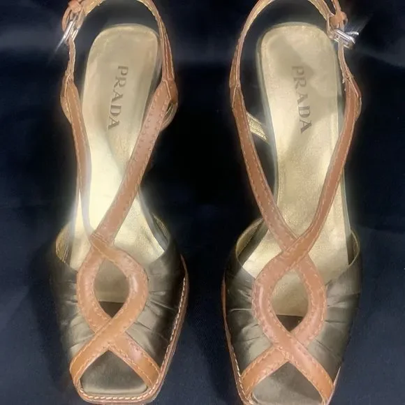 VINTAGE Prada Shoes - Picture 3 of 7